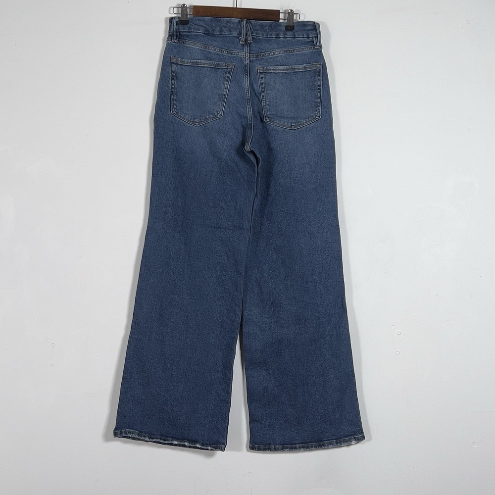 Good American High-Rise Wide-Leg Jeans in Medium Blue - Picture 6 of 15